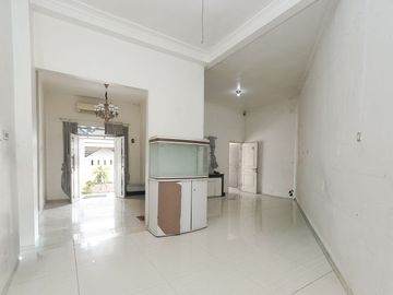 Rumah Luas 17 Mnt ke RS Mitra Keluarga Cibubur 2 Lt Hadap Timur J-9728