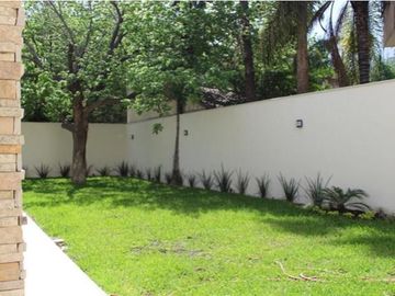 Casa en venta en lomas del valle, san pedro garza garcia,
