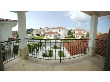 VENTA CASA 4 RECAMARAS SANTA MARIA FAIRWAY ESTATE