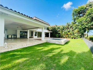 VENTA CASA 4 RECAMARAS SANTA MARIA FAIRWAY ESTATE