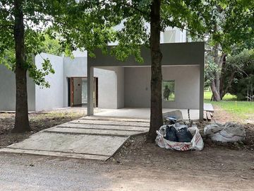 Casa - Countries/ B.Cerrado (P. Esther)