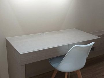 2 Bedroom Condo for sale at Chamchuri Square Residence