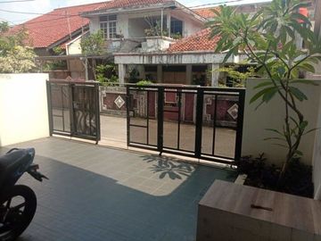 Rumah baru 2 Lantai pondok gede bekasi