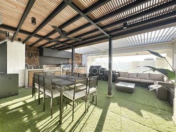 Departamento en venta 3 dorm. + Azotea. Lo Barnechea