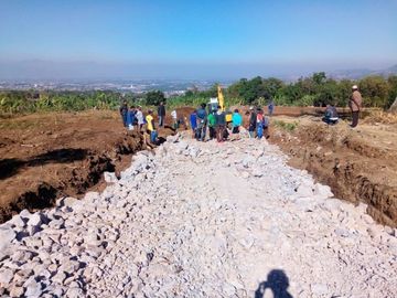 MEMANGNYA RUMAH VIEW KOTA ITU CUMA YANG HARGA MILIARAN ?