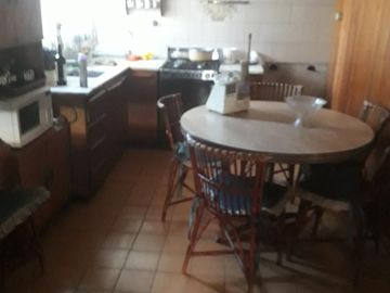 Casa de 3 ambientes en excelente zona