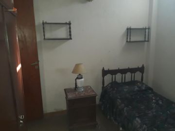 Casa de 3 ambientes en excelente zona