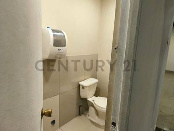 ARRIENDO Gran Local en Centro Cívico Santiago Centro