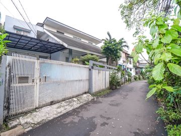 Rumah Luas SHM 10 Menit ke Gerbang Tol Fatmawati 2 Siap Huni J-51323