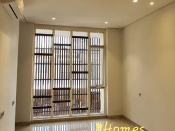 Rumah Gandeng Brand New Puri Mansion
