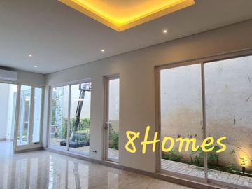 Rumah Gandeng Brand New Puri Mansion