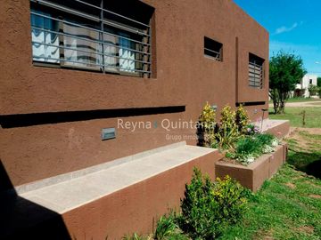 APTO CRÉDITO | Casa de 3 Dormitorios en Venta – Barrio Privado Villa Catalina, Rio Ceballos