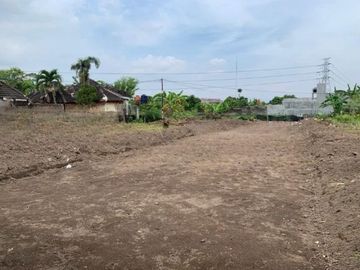 Tanah Banteng Jalan Kaliurang, Dekat Kampus UGM Jogja