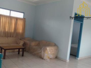RUMAH LUAS COCOK UNTUK KOST AN LOKASI DEKAT UNPAS LENGKONG BANDUNG | ELLA