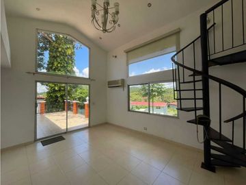 APARTAMENTO VENTA CON MEZZANINE Y TERRAZA, 160 MTS