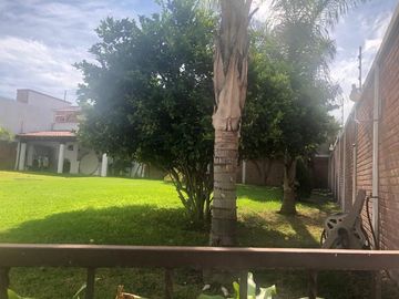 Se Vende Residencia en Villas del Mesón, UNA PLANTA, Terreno 1,000 m2, Única.