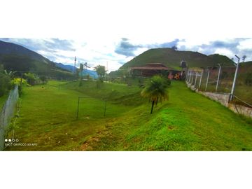 Vendo hermosa Quinta en Amaluza