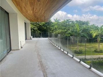 SAMBORONDON VENDO departamento con vista al río