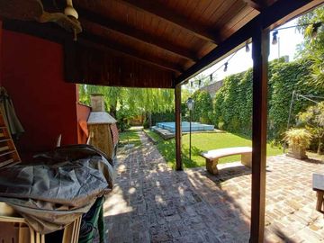 Casa en venta en Villa Luzuriaga