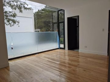 Venta espectacular casa 4 dormitorios, piscina, Urbanización exclusiva de Nayón