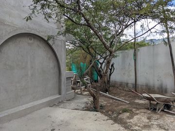 Venta espectacular casa 4 dormitorios, piscina, Urbanización exclusiva de Nayón