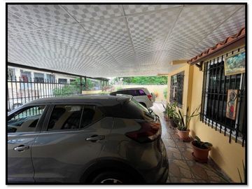 CASA  UNIFAMILIAR - CERRO VIENTO - EXCELENTE OFERTA