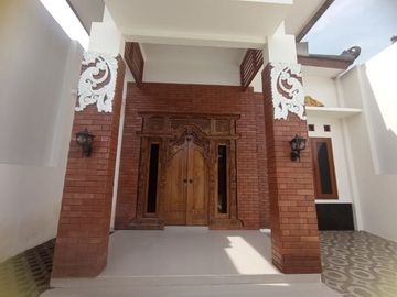TERLARIS DI PRAMBANAN RUMAH CANTIK KLASIK DEKAT JALAN JOGJA SOLO