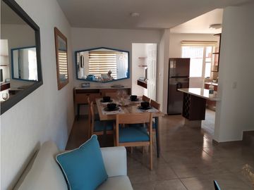 Venta de Casa, 3 recamaras con alberca y Roof Garden en E. Zapata Mor.