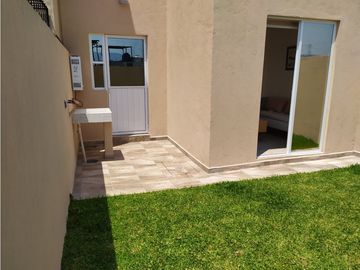 Venta de Casa, 3 recamaras con alberca y Roof Garden en E. Zapata Mor.
