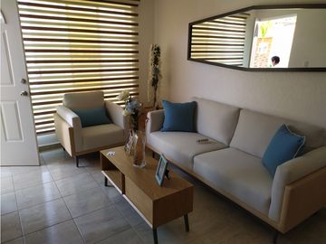 Venta de Casa, 3 recamaras con alberca y Roof Garden en E. Zapata Mor.
