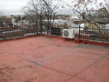 Departamento Tipo Casa en venta en Lanus Este