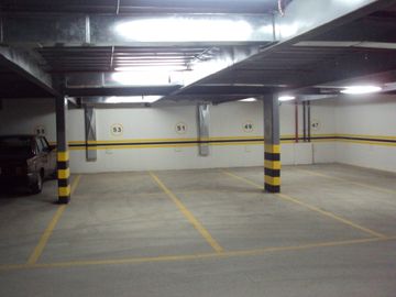 RENTA DE OFICINA 82 M2