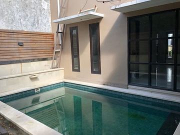 For sale semi villa near Seminyak Bali