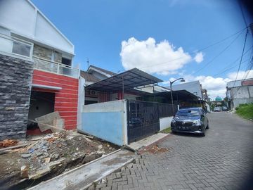 Rumah Kost Baru di Sigura Gura Kota Malang