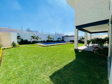 Casa en Fraccionamiento en Paraíso Country Club, Emiliano Zapata, Morelos CAEN-8