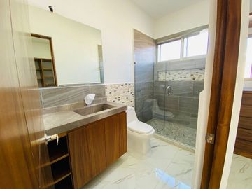 Casa en Fraccionamiento en Paraíso Country Club, Emiliano Zapata, Morelos CAEN-8