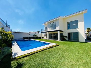 Casa en Fraccionamiento en Paraíso Country Club, Emiliano Zapata, Morelos CAEN-8
