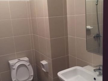 one bedroom condo in makati paseo de roces condominium rent to own