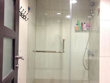 Furnished Studio Lt 5 Apart LA GRANDE TAMANSARI MERDEKA