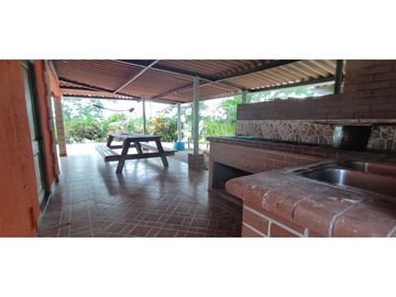 Se Vende Finca de 6.7 HAS con Hermosa Casa Campestre