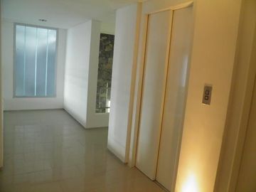 ¡OPORTUNIDAD! Exc 1amb c/ Bcón al Fte-Amenities-Apto Prof.-A ESTRENAR!!!