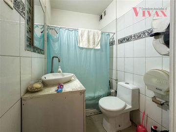 Oficina en Venta en Huerfanos - San Antonio