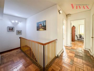 Oficina en Venta en Huerfanos - San Antonio