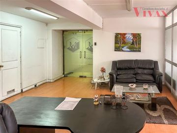Oficina en Venta en Huerfanos - San Antonio