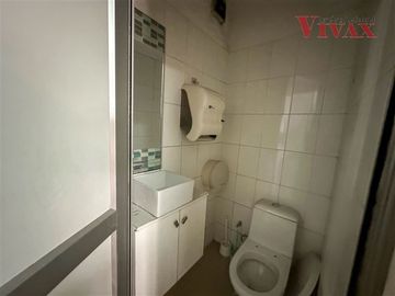 Oficina en Venta en Huerfanos - San Antonio