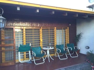 VENTA CHALET 4 AMB 267 M2 JARDIN VALENTIN ALSINA LANUS