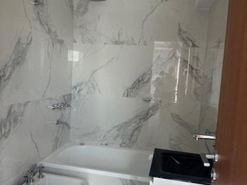 3 AMBIENTES , SEMIPISOS EXCLUSIVOS , 2 Y 1 AMBIENTES UNICOS . PRE VENTA FINANCIADA