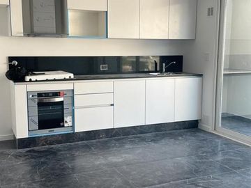 3 AMBIENTES , SEMIPISOS EXCLUSIVOS , 2 Y 1 AMBIENTES UNICOS . PRE VENTA FINANCIADA