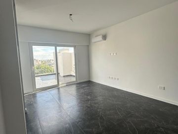 3 AMBIENTES , SEMIPISOS EXCLUSIVOS , 2 Y 1 AMBIENTES UNICOS . PRE VENTA FINANCIADA
