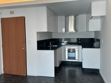 3 AMBIENTES , SEMIPISOS EXCLUSIVOS , 2 Y 1 AMBIENTES UNICOS . PRE VENTA FINANCIADA